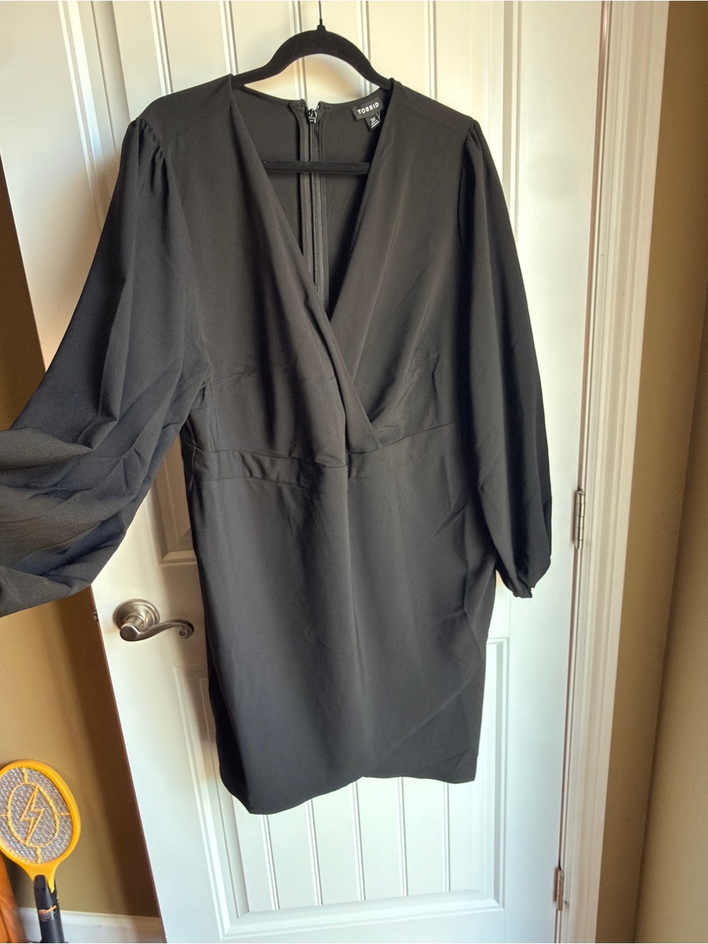 torrid Black Long Sleeve V-Neck Sheath Dress
